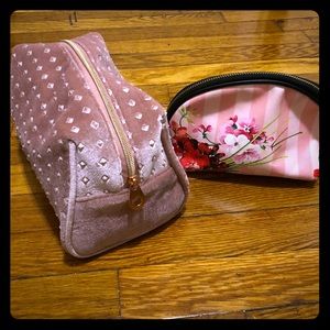 🔺SOLD🔺 Ulta beauty bag only the larger one left!